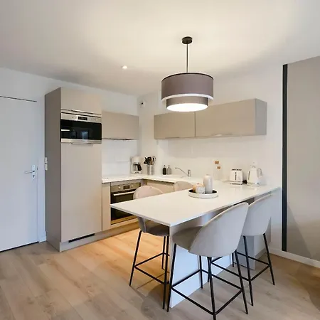Charming High-end Duplex *