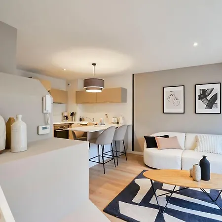 Charming High-end Duplex