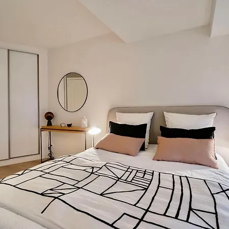 Charming High-end Duplex Apartamento *